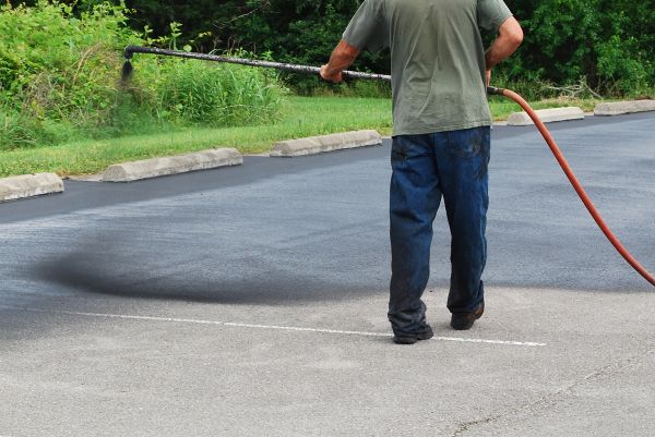 Lot Sealcoating in Antioch